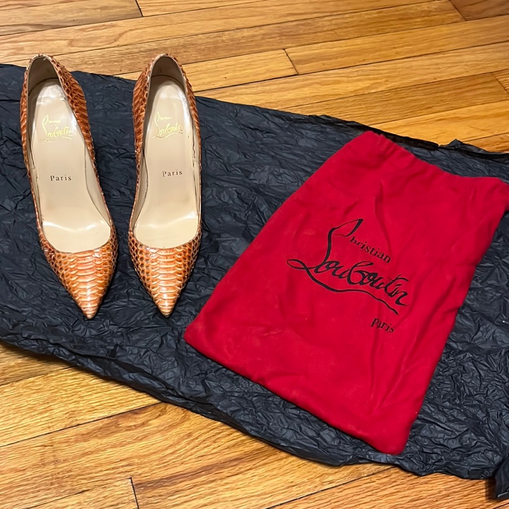 Christian Louboutin Pumps